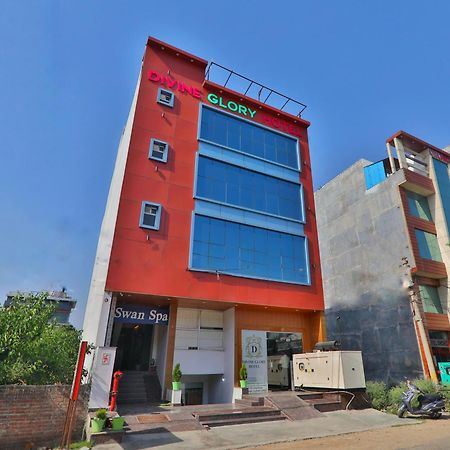 Divine Glory Hotel Лакхнау Екстер'єр фото